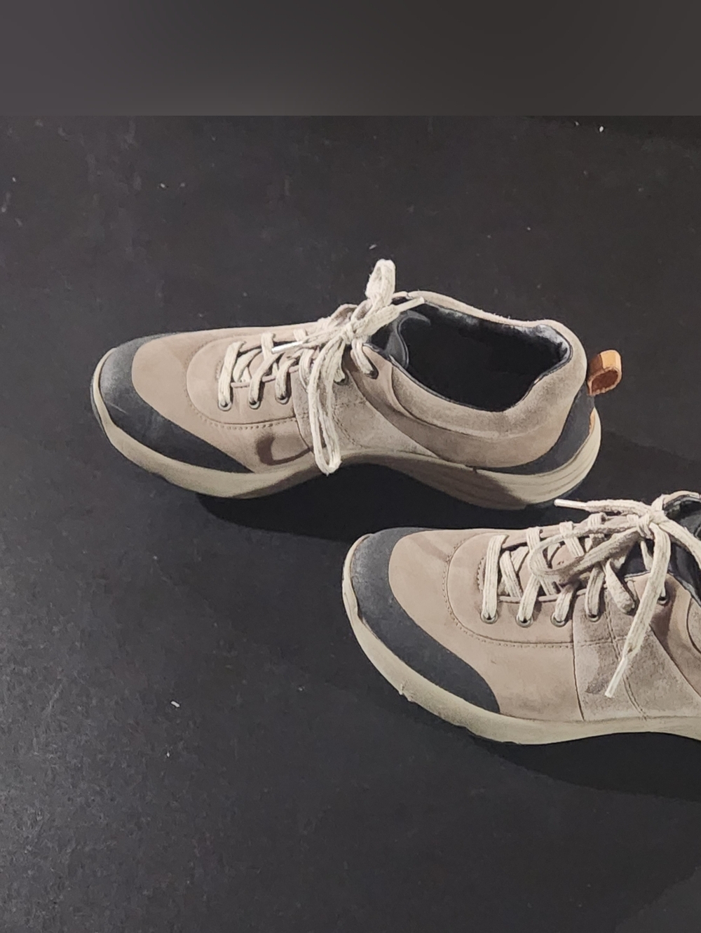 Clarks Women's WaveWalk Suede Sneakers Size 8 - Picture 4 of 8